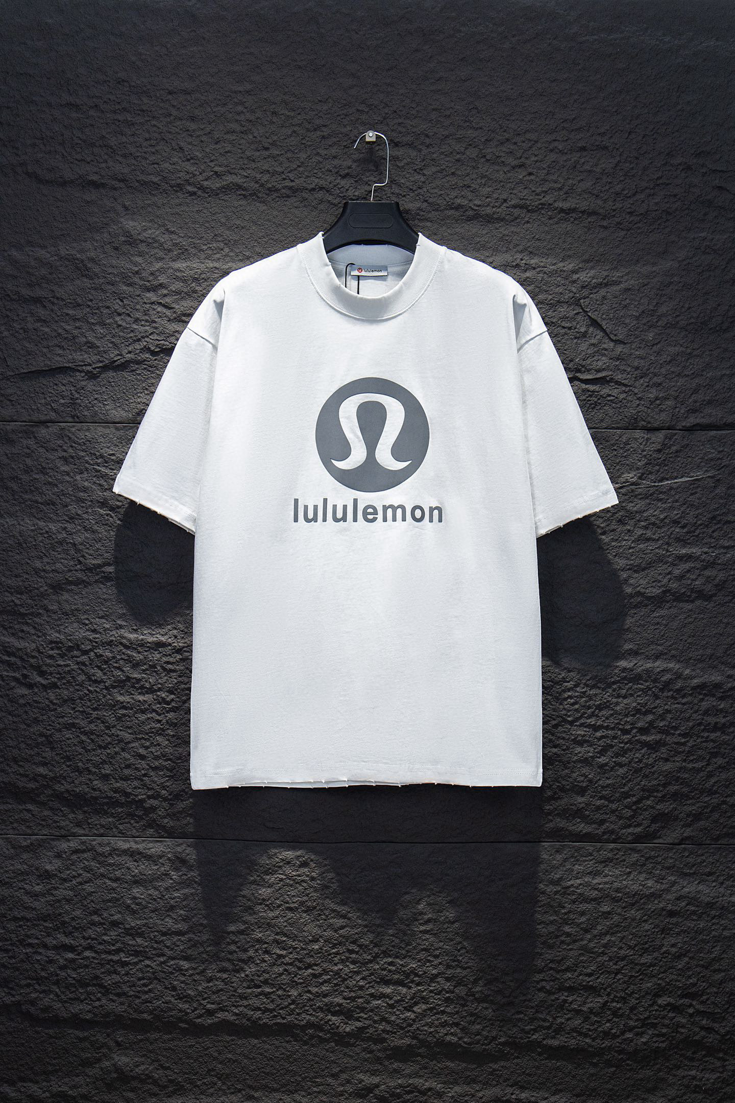 LULULEMON T-shirt