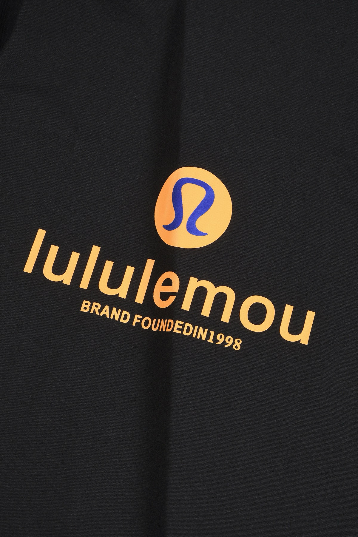 LULULEMON T-shirt