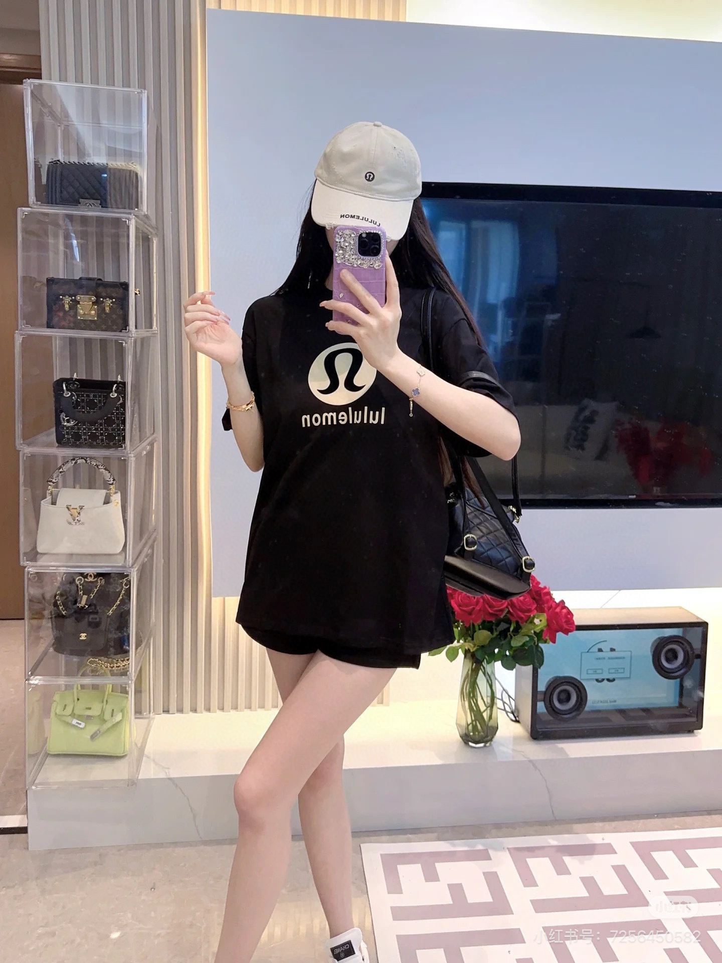 LULULEMON T-shirt