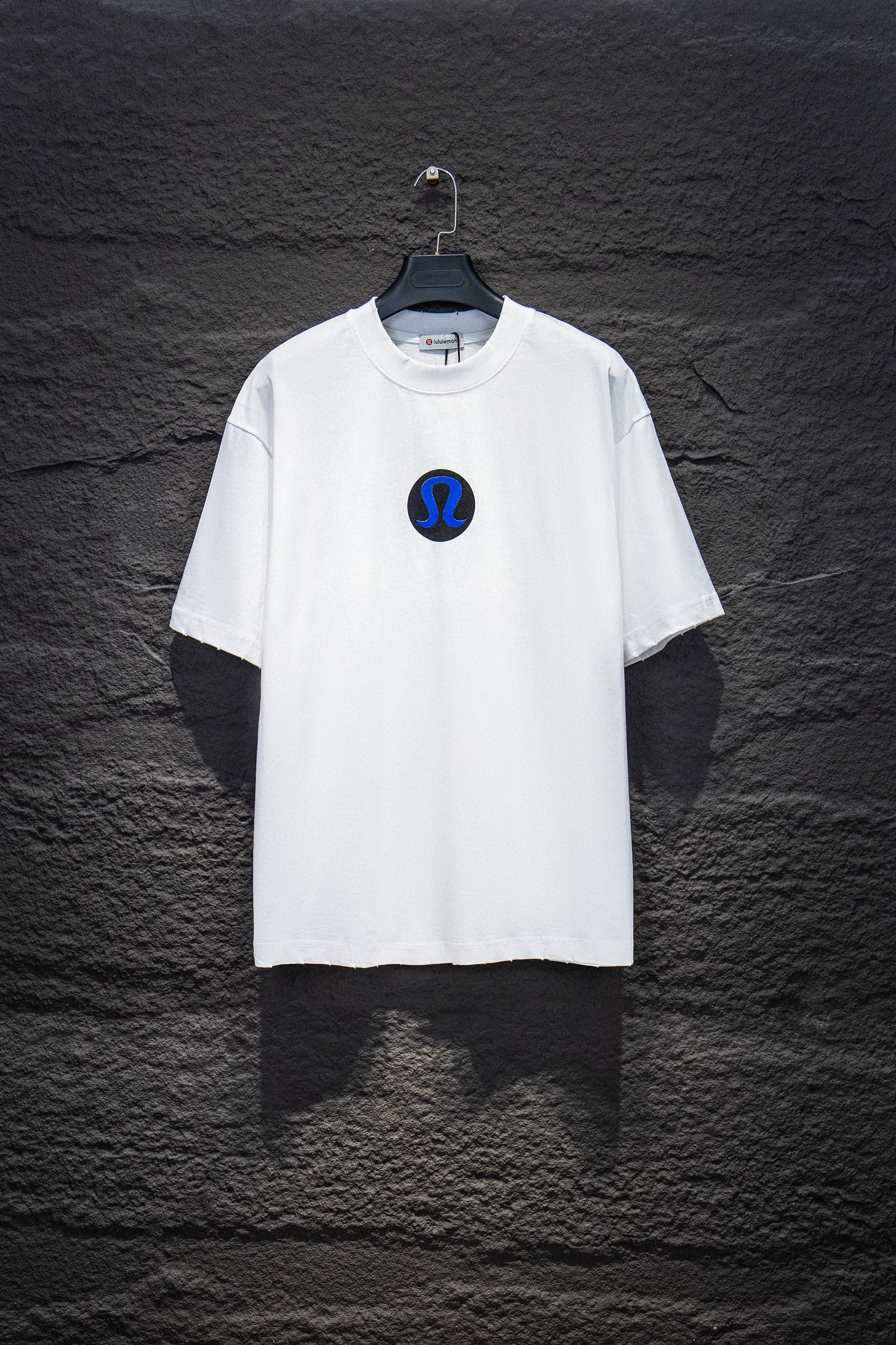 LULULEMON T-shirt
