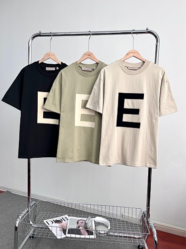 ESSENTIALS T-Shirt