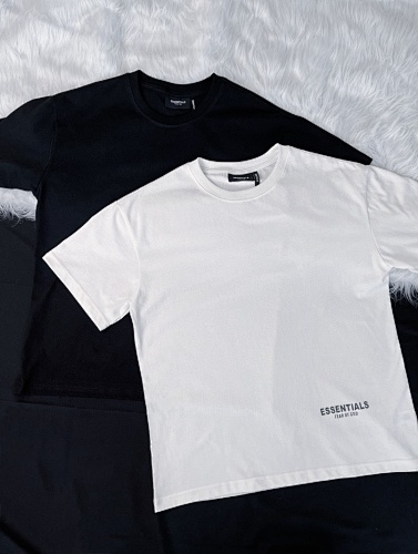 ESSENTIALS T-Shirt