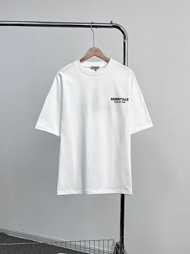 ESSENTIALS T-Shirt