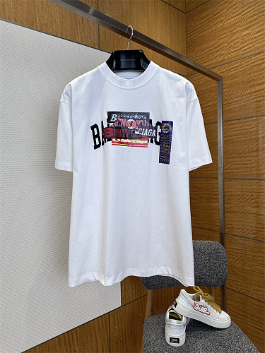 BALENCIAGA